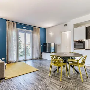  Appartamento San Siro Con Garage Privato Italia
